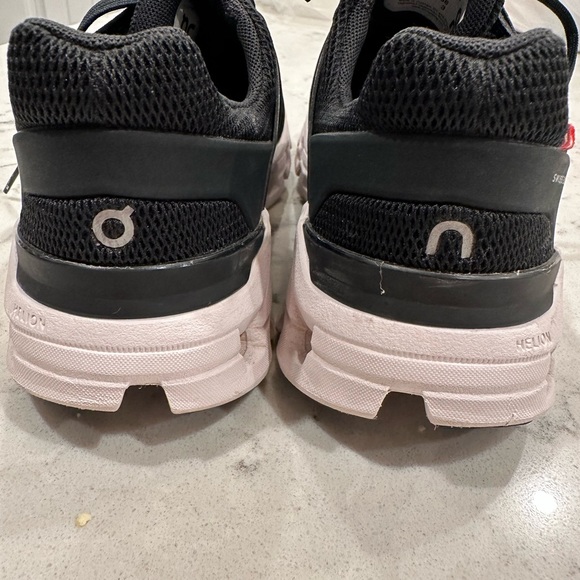 On cloud cloudswift shoes - Picture 6 of 10